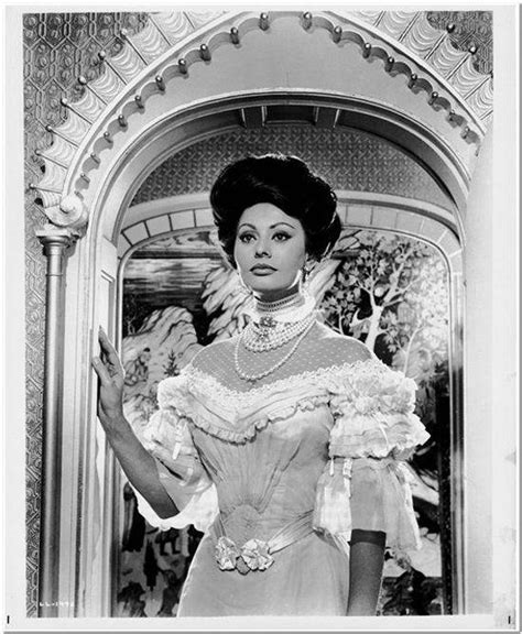 Sophia Loren Original 8x10 Glossy Still Portrait Photo 2