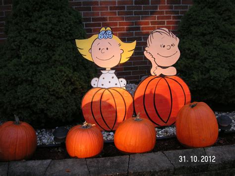 Its The Great Pumpkin Charlie Brown Lawn Cutout Great Pumpkin