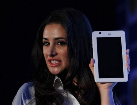 Check Out Sexy Nargis Fakhris Tablet