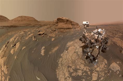 Nasas Curiosity Mars Rover Takes Selfie With Mont Mercou Nasa Mars