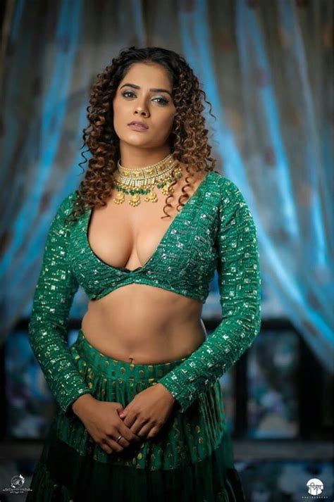 Pin On Marathi Actress Bold N Beautiful 1