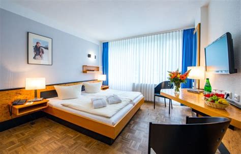 Da, gosti imaju pristup uslugama čišćenja, a dodatne informacije možete pronaći na stranici hotela. Hotel an der Therme in Bad Sulza - HOTEL DE