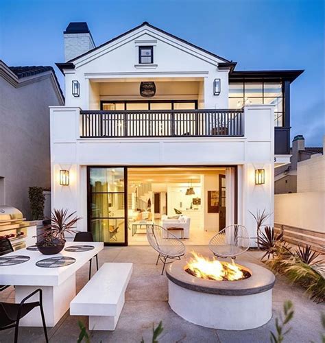 Black And White Outdoor Exterior Love The Firepit