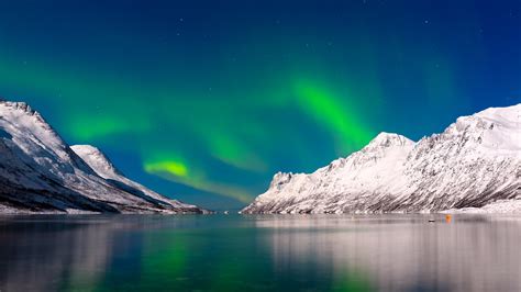 wallpaper aurora borealis sky winter mountains lake  nature