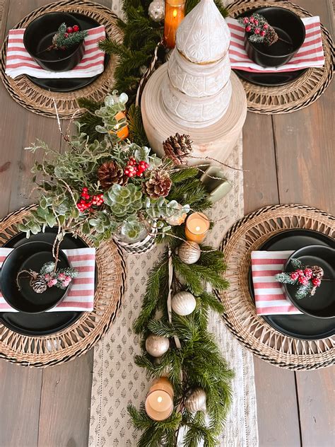 Simple And Rustic Christmas Dining Table Decor To Copy — Serenaajoyce