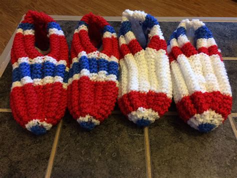 Phentex Slipper Montreal Canadians Hockey Team Knitting Projects