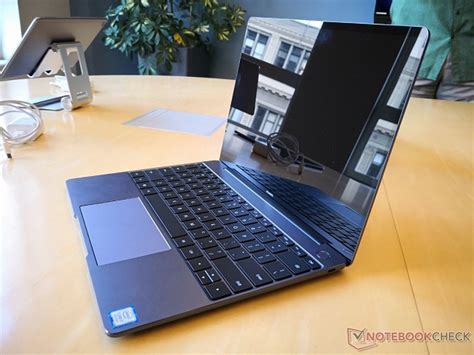 Coupled with the nvidia geforce mx250 discrete graphics, the huawei matebook 13 is a blessing for video editing and gaming enthusiasts. CES 2019 - Huawei พร้อมวางจำหน่าย MateBook 13 ที่ต่าง ...