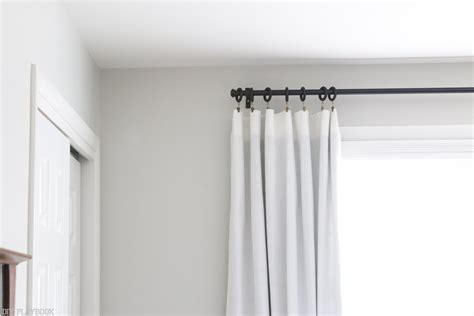 How To Hang Curtains To Transform Your Windows The Diy Playbook Hanging Curtain Rods