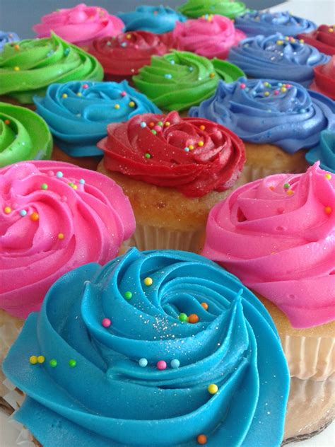 cómo hacer cupcakes de colores maripo