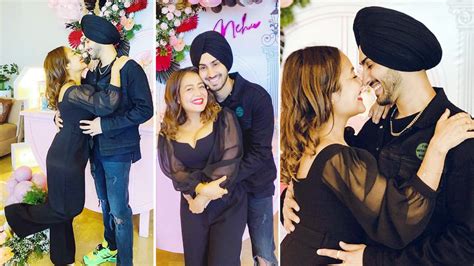 Neha Kakkar Rohanpreet Singh Twin In Black As They Celebrate Her Birthday In These Loved Up Pictures