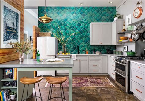 One significant way to show your creativity and express yourself is the use of trending kitchen backsplash designs when doing up your kitchen. 9 Top Trends In Kitchen Backsplash Design for 2020 | Home ...