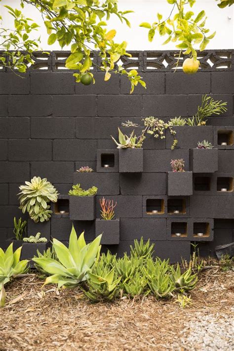 Decorative Backyard Wall Ideas To Beautify Your Outdoor View