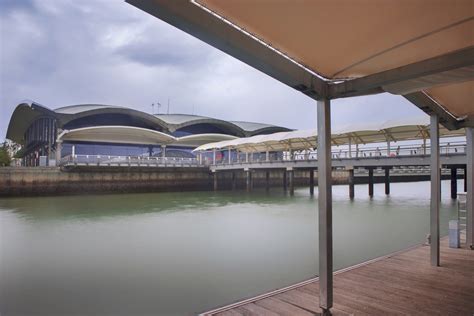 Arrivals at puteri harbour international ferry terminal, iskandar puteri, johor (15 september, 2016). Puteri Harbour International Ferry Terminal - Iskandar ...