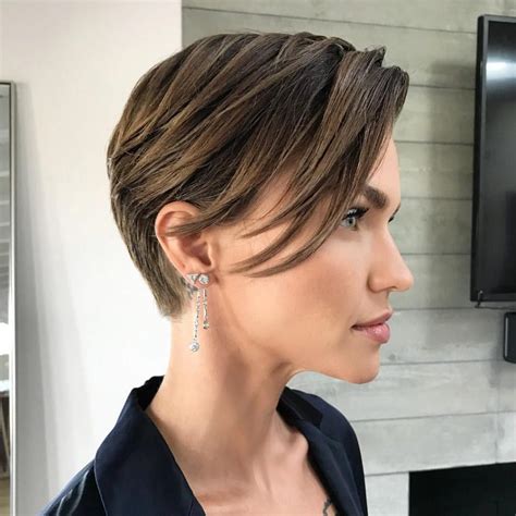 40 Feminine Pixie Hairstyles And Short Haircuts For 2021 2022