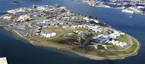 Rikers Island Das Größte Gefängnis Der Usa Soll Geschlossen Werden
