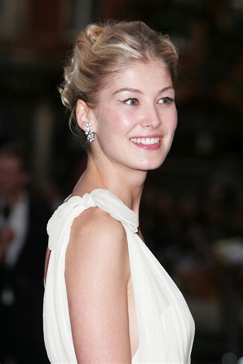 Rosamund Pike Pictures Gallery 6 Film Actresses