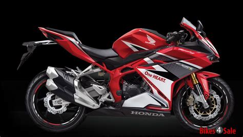 The 2018 honda cbr250r will compete with the tvs apache rr310, ktm rc200, yamaha fazer 25, and. 2017 Honda CBR 250RR Debuts in Malaysia - Bikes4Sale
