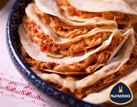 Quesos Navarro Quesadillas Con Tinga De Pollo Tinga De Pollo Recetas De Comida Comida