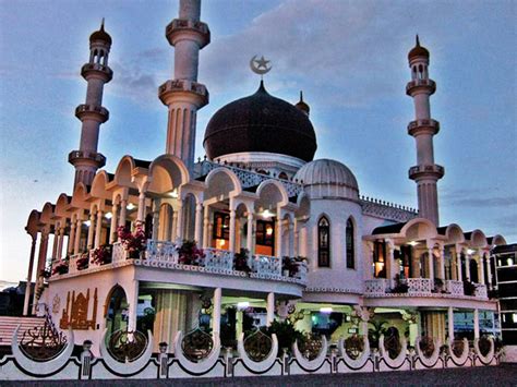 Ahmadiyya Anjuman Ishaat Islam Mosque Suriname Islamic Art Of The Mosque