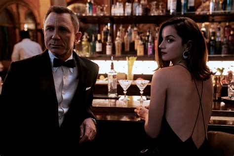 Casting James Bond No Time To Die - Bond Movie 'No Time to Die' Gets New Trailer - Airows