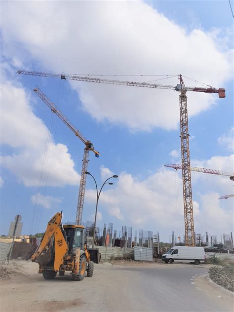דירות גן מרווחות, למי שאוהב את הקפה של הבוקר עם המוסיקה של ציוץ הציפורים, לארח את החברים לעת ערב, על צלחת מפירות העונה ולהיות קרוב לטבע. עגורנים בפרויקט הענק של חברת רמי שבירו (מחיר למשתכן) במערב ...