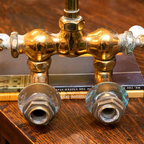 Brass Gooseneck Clawfoot Bathtub Faucet