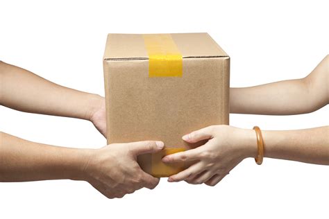 The Difference Between Package and Pallet Shipping - Eurosender