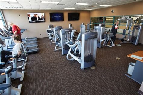 Healthquest Fitness 68 Photos And 31 Reviews 310 State Route 31 Flemington Nj Yelp