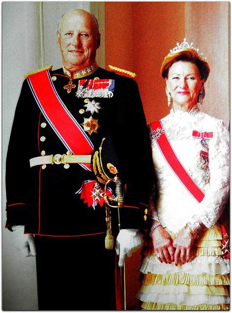 Während die damen sich in schale schmissen, haderte sonja aus österreich. 60+ Queen Sonja of Norway ideas | norway, norwegian ...