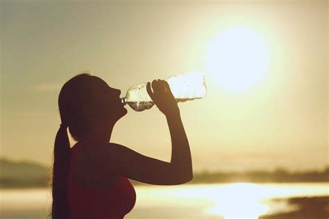 Drink Water First Thing In The Morning 10 Amazing Benefits Youll Get