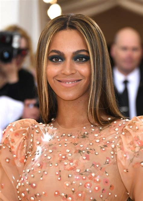 See Every Met Gala Hair And Makeup Moment That Deserves A Close Up Look