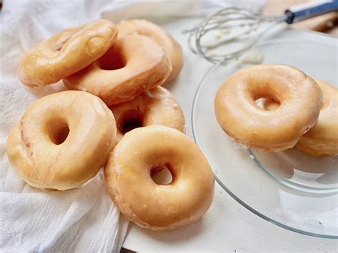 Easy Homemade Glazed Donuts