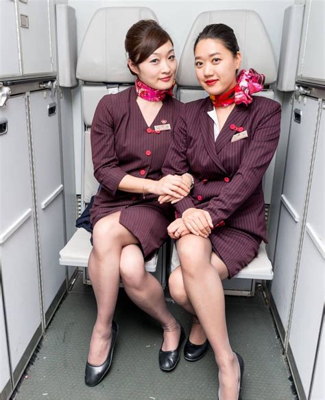 【china】 shanghai airlines cabin crew 上海航空 客室乗務員 【中国】 anziehsachen flugbegleiter stewardessen