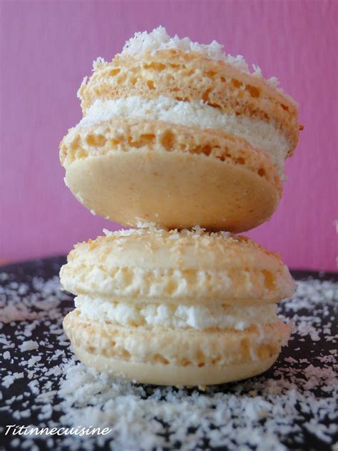 MACARONS à la noix de coco