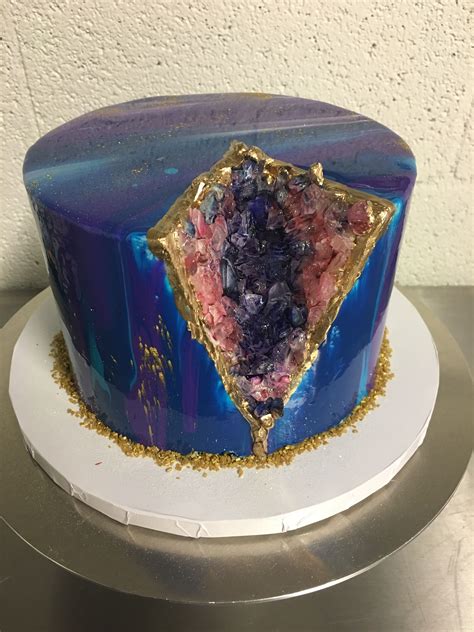 Geode mirror glaze cake. Geode cake. Mirror glaze cake. | Geode cake, Mirror cake, Mirror glaze cake