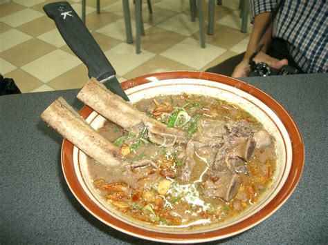 Sop konro adalah hidangan wajib bagi masyarakat di kota makassar. Hidangan Sop Konro, Makanan Wajib Ketika Singgah di ...