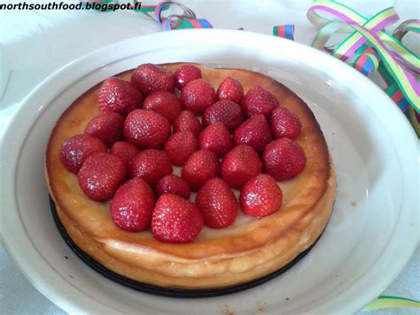 No bake cheesecake with an elegant cookie crust and raspberry filling. North south food: Baked cheesecake by Gordon Ramsay