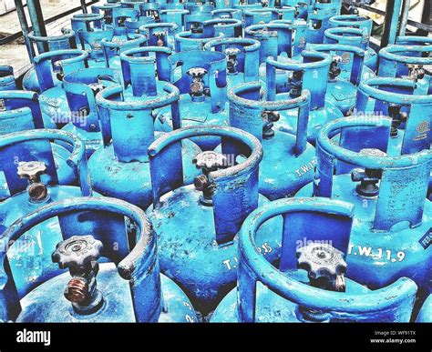 Large Gas Cylinder Hi Res Stock Photography And Images Alamy