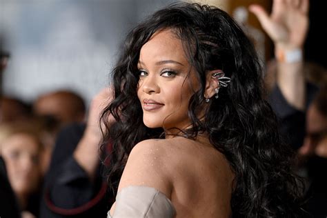Rihannanın Olası Büyük Dönüşü Ve Beklerken Canımızı Sıkan Bazı Olaylar
