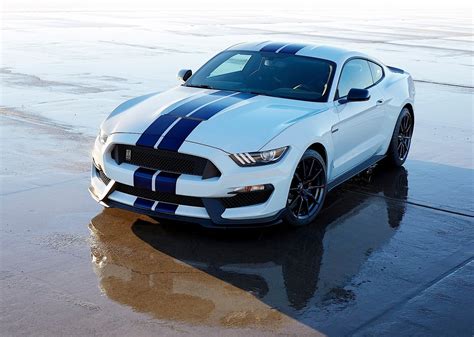Ford Mustang Shelby Gt350 Specs And Photos 2015 2016 2017 2018 2019