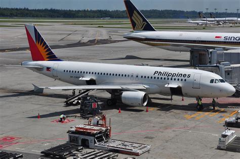 Aeroplane Spotting Photograph Philippine Airlines Airbus A320 214