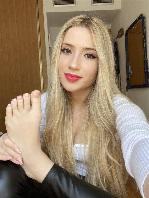 Tw Pornstars Feet Dollz™️ Pictures And Videos From Twitter Page 5