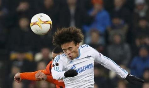 Deutsche fußballnationalmannschaft)، ويعرف بكنية المانشافت (بالألمانية: منتخب ألمانيا يتقدم أمام هولندا بهدف مبكر أحرزه ليروي ساني