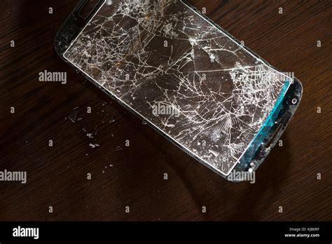 Broken Screen For Smartphone Cracked Phone Screen Stock Photo Alamy
