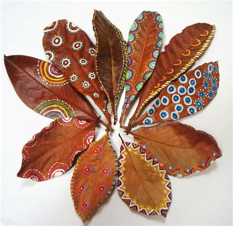 Whatjanesaw “ Elena Nuez ” Leaf Crafts
