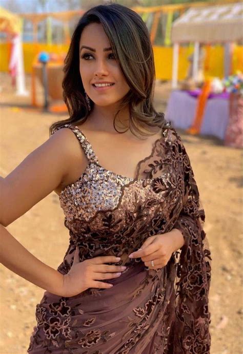 heavenly anita hassanandani in brown heavy net saree with sequence blouse