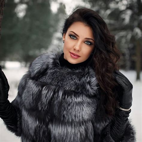 Pin By J Klassic On Fabulous Furs Fur Gloves Fur Leather Gloves