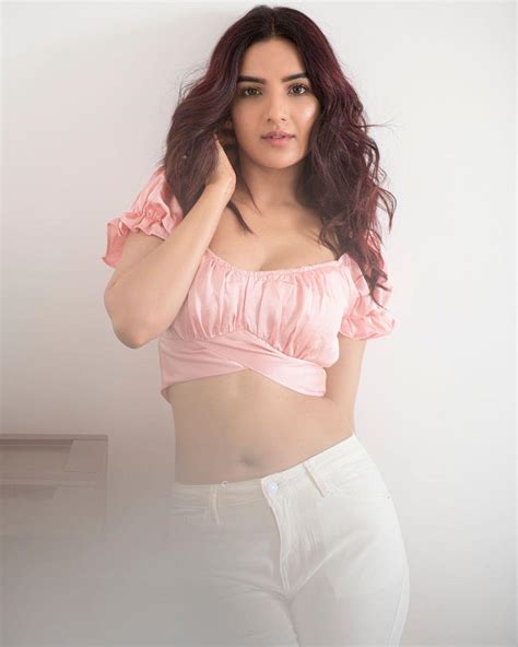 Jasmin Bhasin Sensuously Poses In Hot And Sexy Photos Beautiful And Glamours Photos Photos Hd
