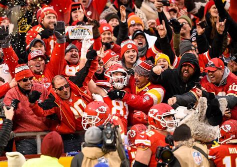 community surprises chiefs fan battling cancer with super bowl trip good morning america