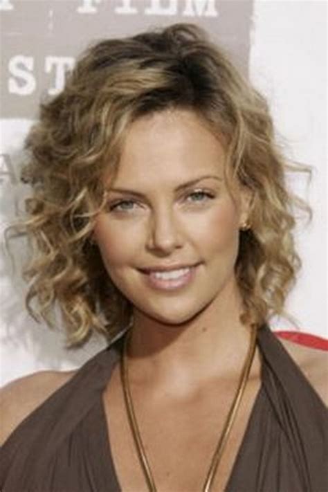 The messiness of the hairstyle creates both volume and interest making it a great choice for women with medium to long hair. Hairstyles for thin curly hair